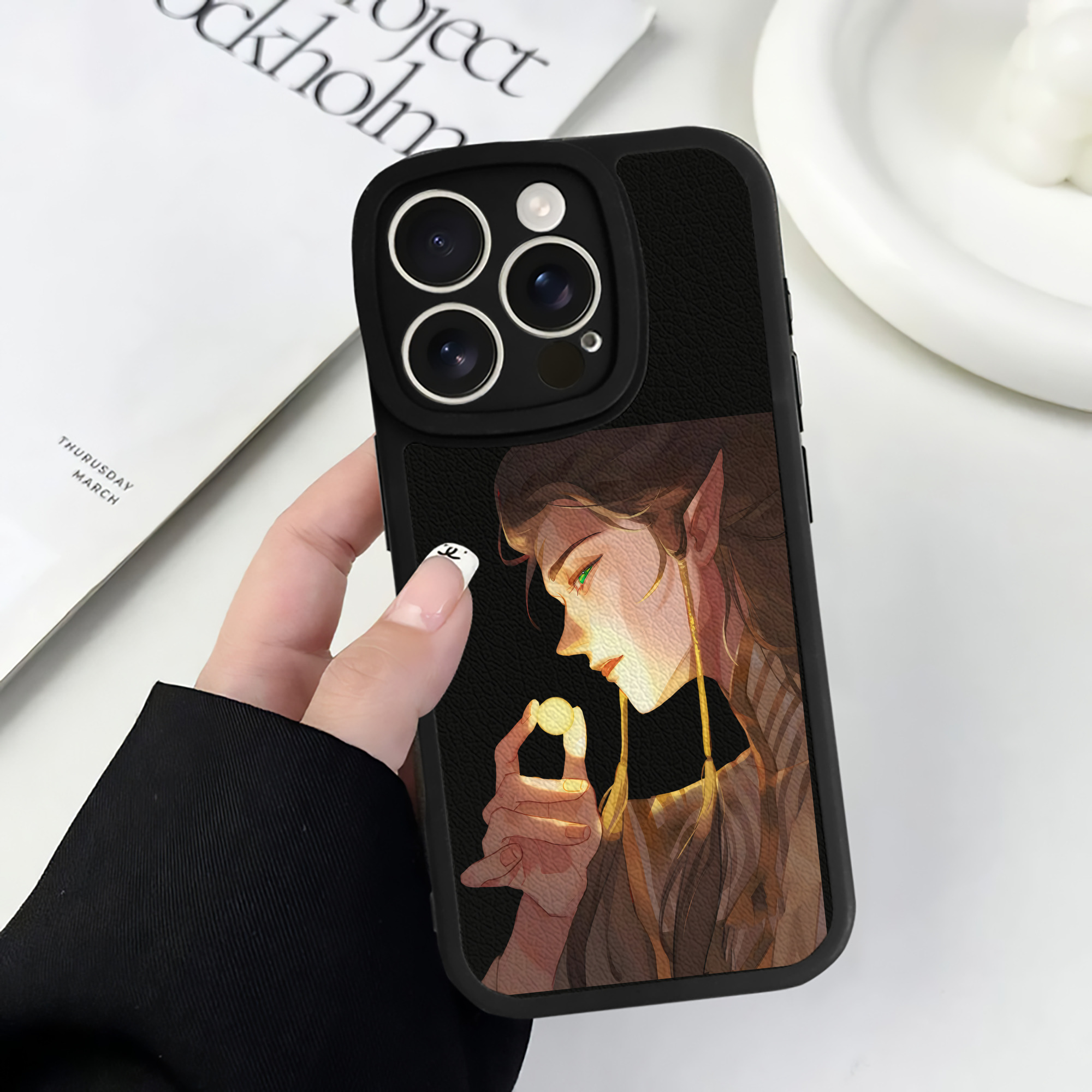 （画像用） Ne Zha 2 ナタ 魔童の大暴れ 【iPhone 16シリーズ対応】シリコンスマホケース（レザー調） 材質：シリコン